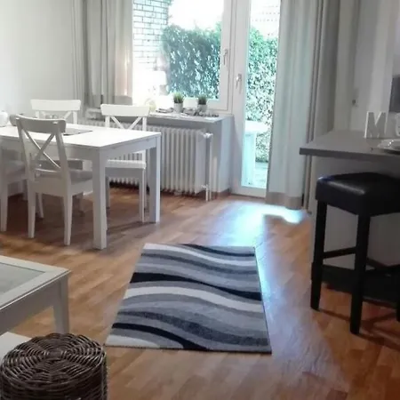 Haus Meeresbrise Wohn- Nr 1 Mit Terrasse - Copy By Interhome 公寓 比苏姆